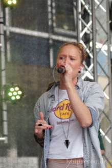 Anna Partué im September 2013 auf dem Ernst-Abbe-Platz in Jena