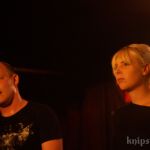 Nuking Moose mit Jenny (von We Are Riot) Nuking Moose mit Jenny (von We Are Riot)