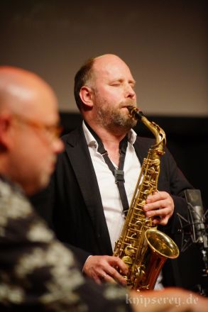 Frode Haltli Avant Folk